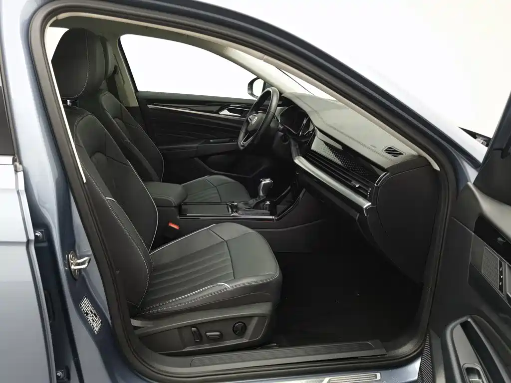 Volkswagen Passat — миниатюра 23
