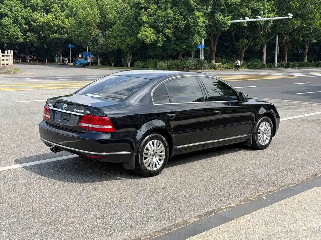 Volkswagen Passat Lingyu — миниатюра 6