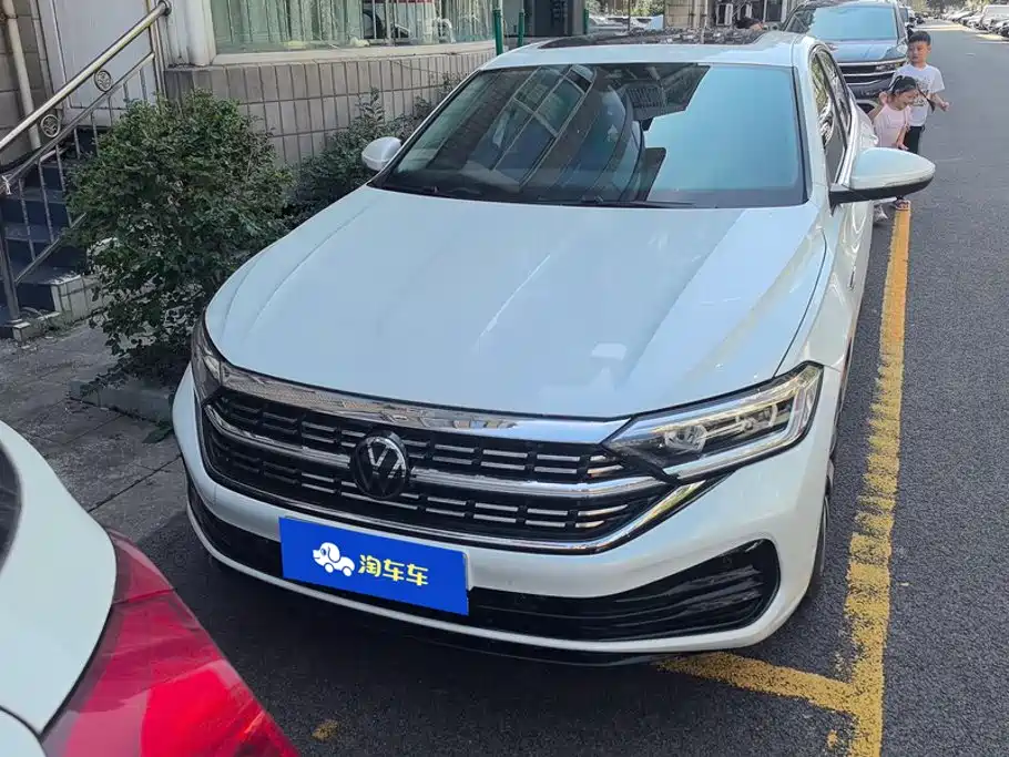 Volkswagen Sagitar — миниатюра 2