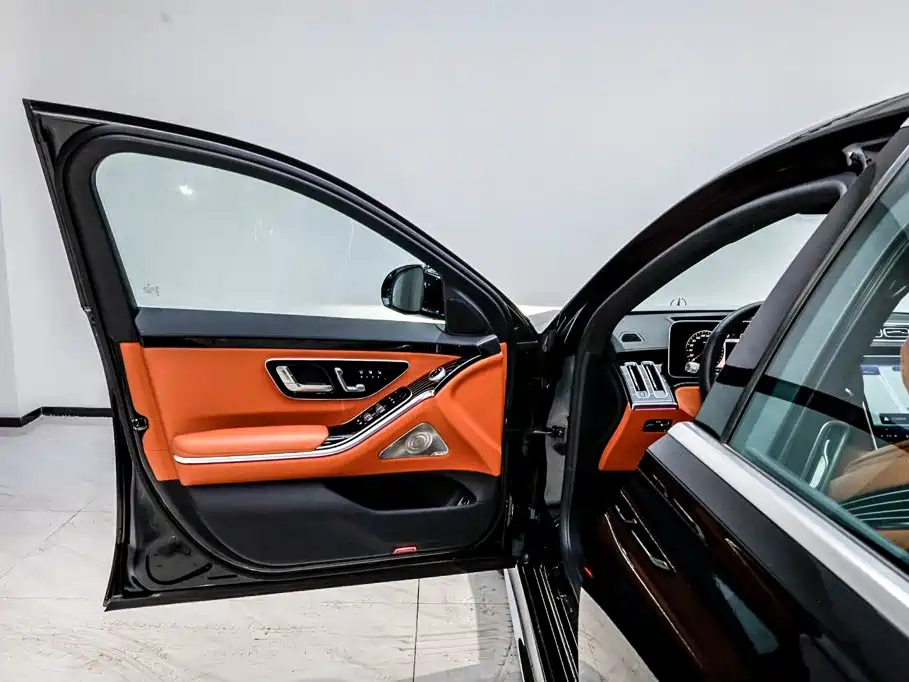 Mercedes-Benz S-Class — миниатюра 8