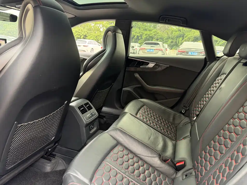Audi RS 5 — миниатюра 11