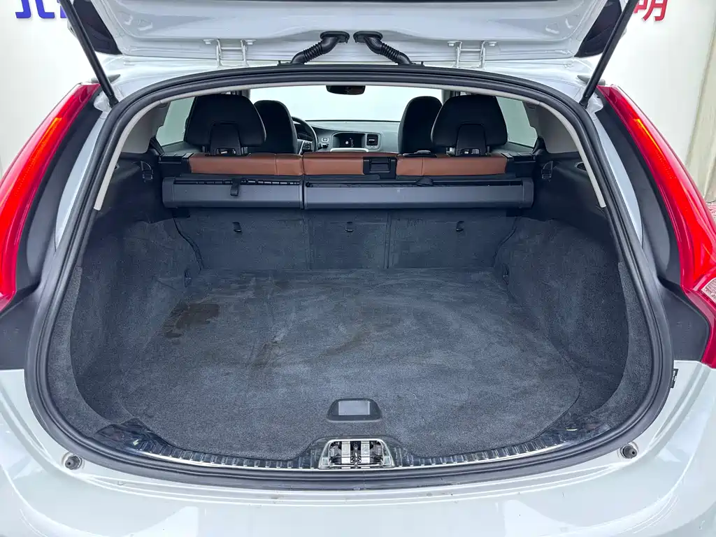Volvo V60 — миниатюра 20