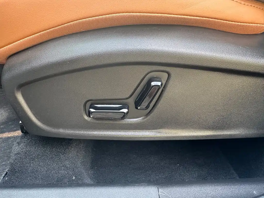 Geely Boyue L — миниатюра 22