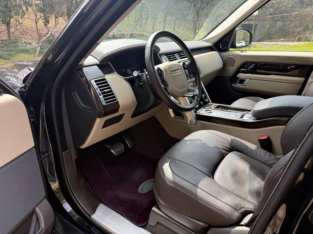 Land Rover Range Rover 2022 3.0 L6 360PS