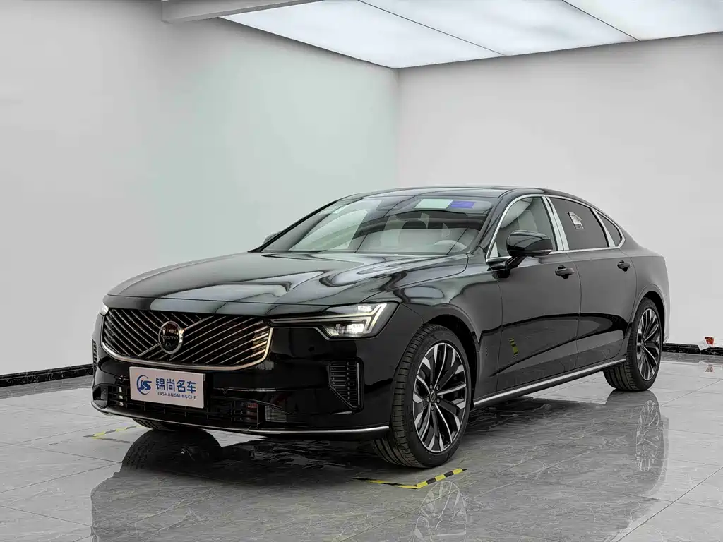Volvo S90 2026 B5 Luxury