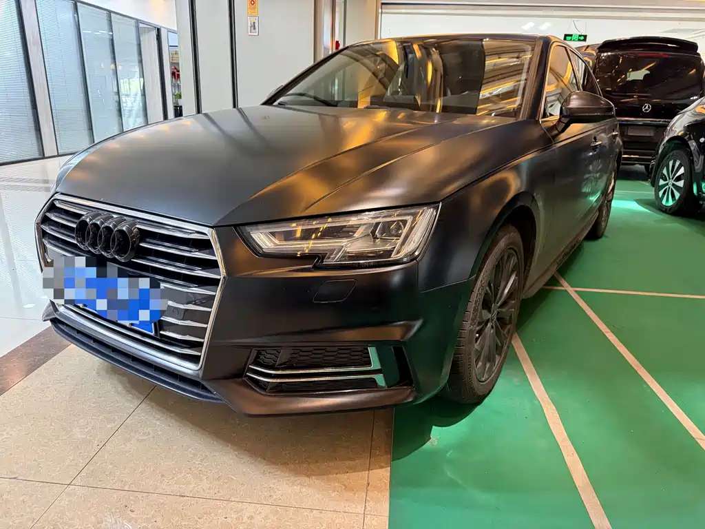 Audi A4L 2019