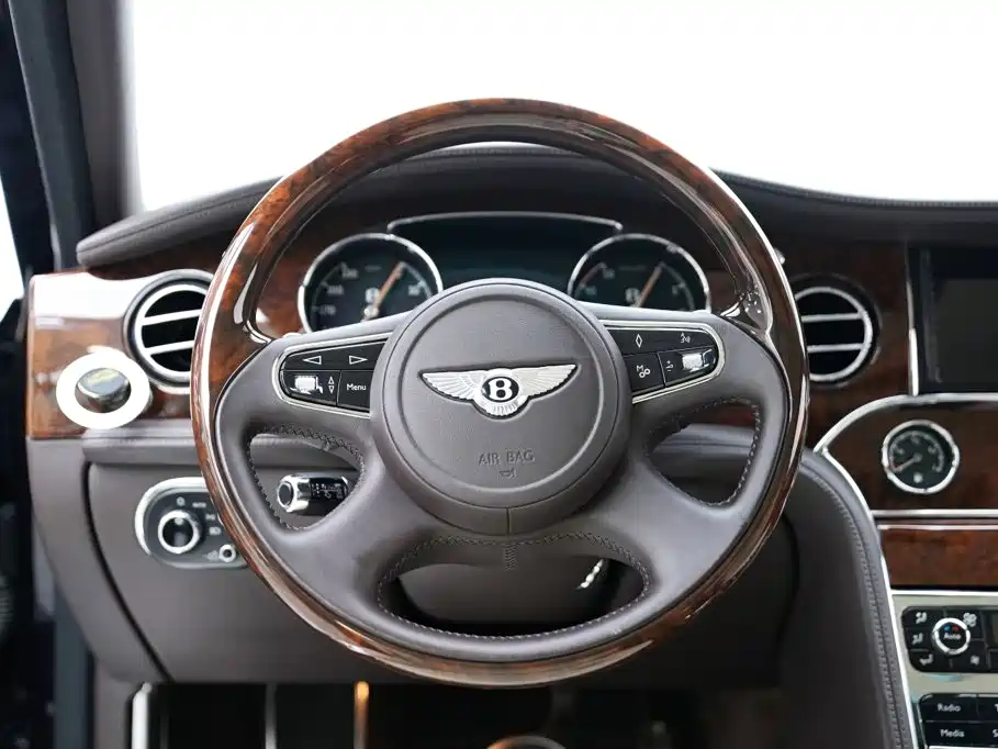 Bentley Mulsanne — миниатюра 9