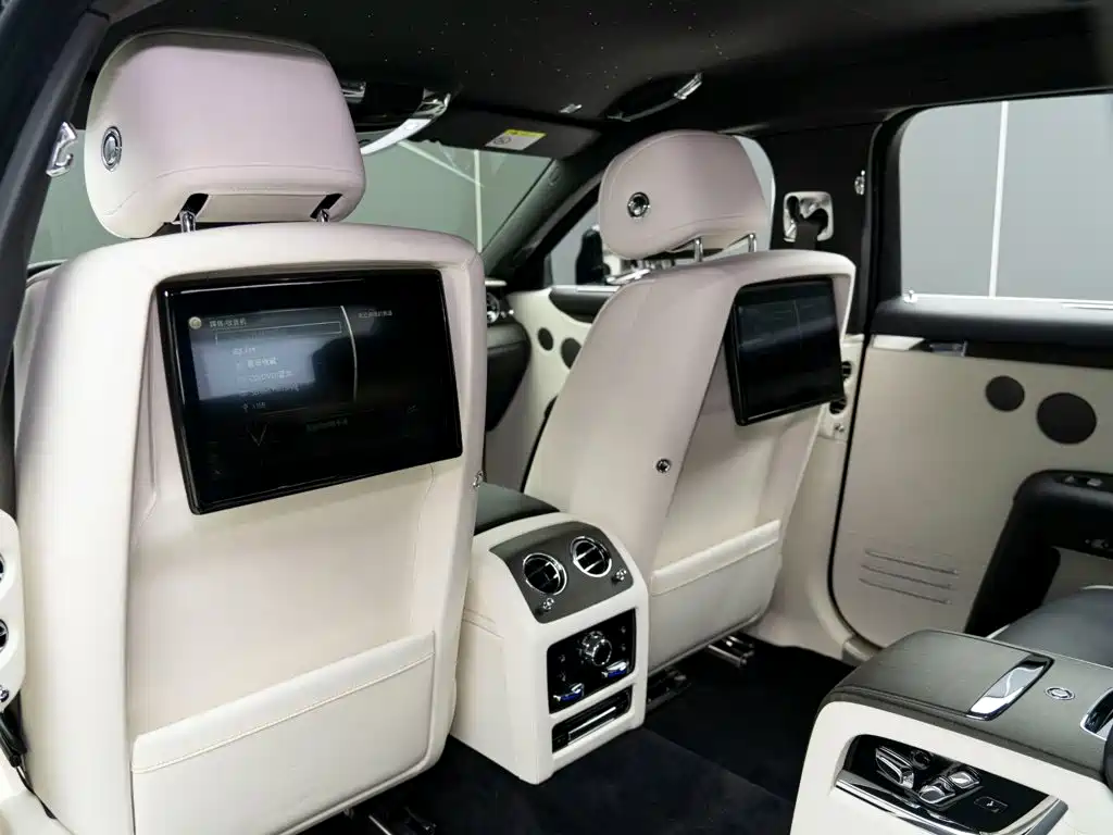 Rolls-Royce Ghost — миниатюра 14