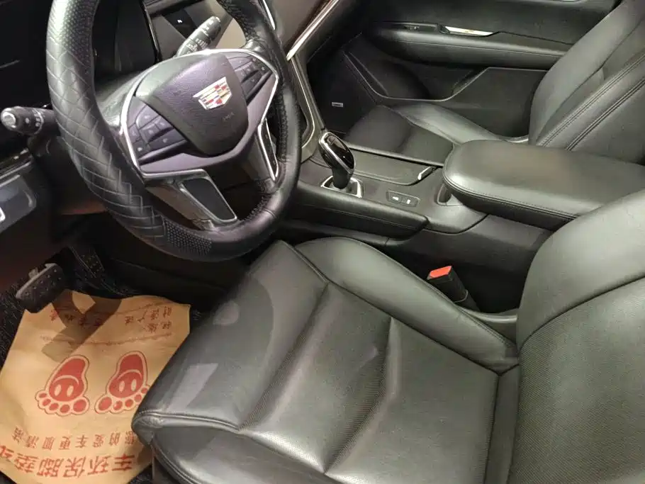 Cadillac XT5 — миниатюра 9