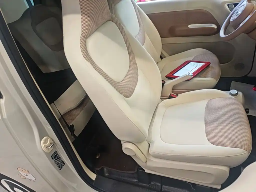 Wuling MINIEV — миниатюра 25