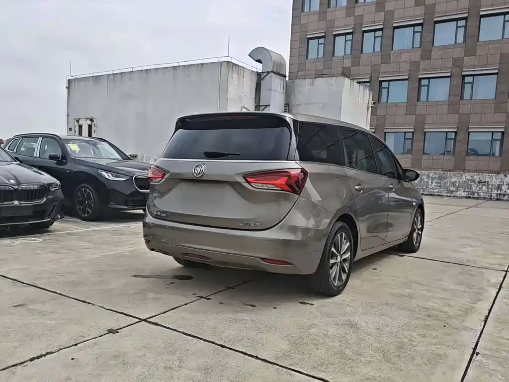 Buick GL6 2018 18T 6 мест Luxury