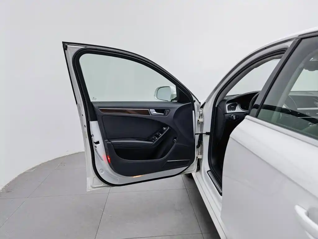 Audi A4L — миниатюра 8