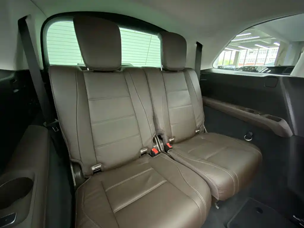Mercedes-Benz GLS — миниатюра 33