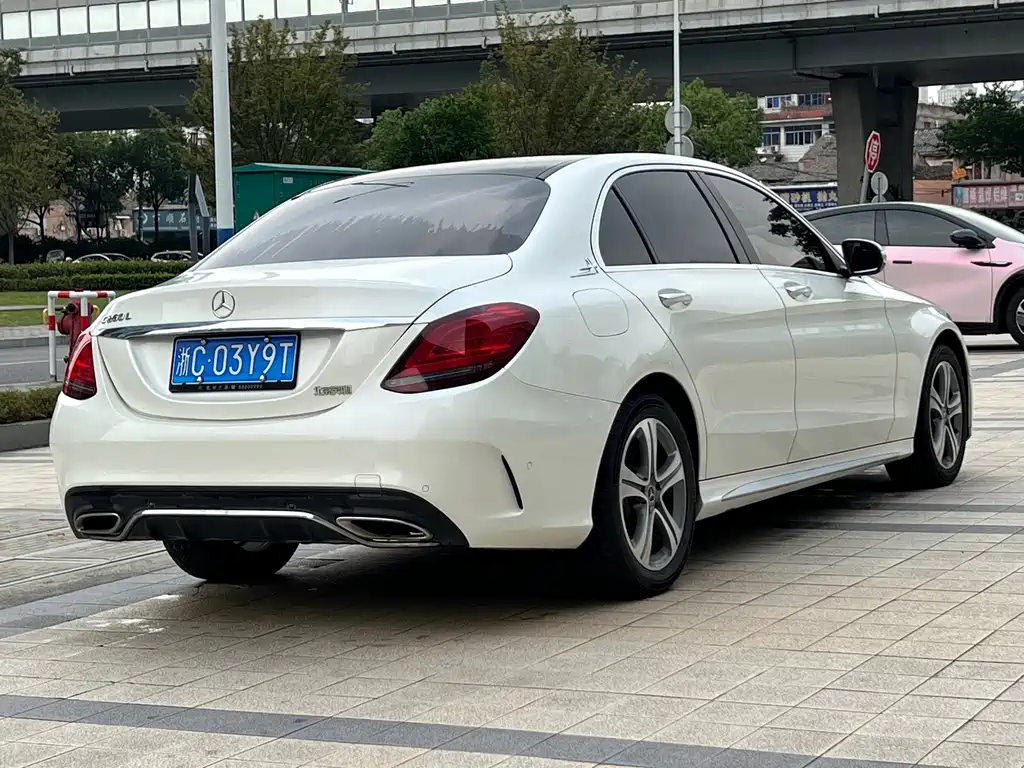 Mercedes-Benz C-Class — миниатюра 9