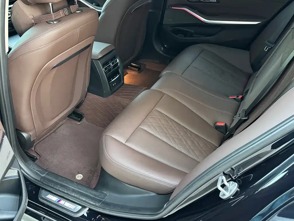 BMW 3 Series — миниатюра 10