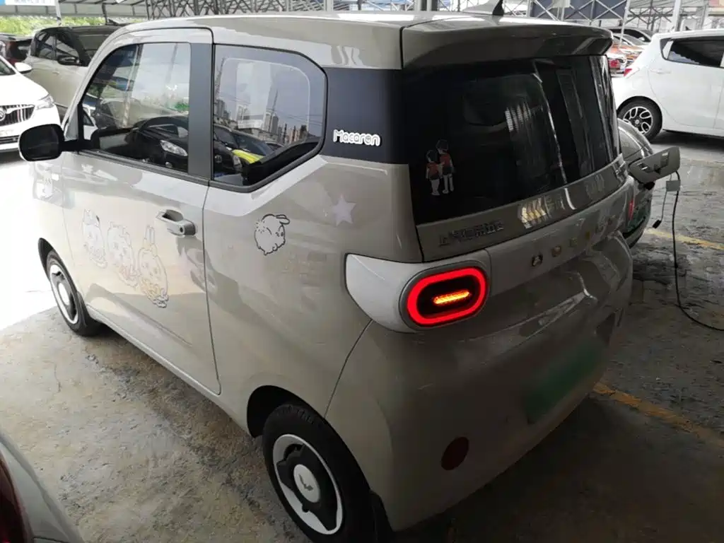 Wuling MINIEV — миниатюра 6
