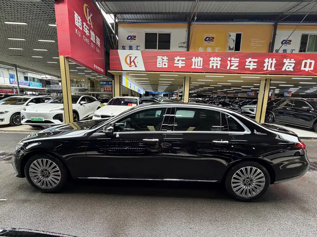 Mercedes-Benz E-Class — миниатюра 7