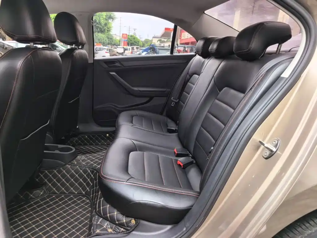 Volkswagen Jetta — миниатюра 17