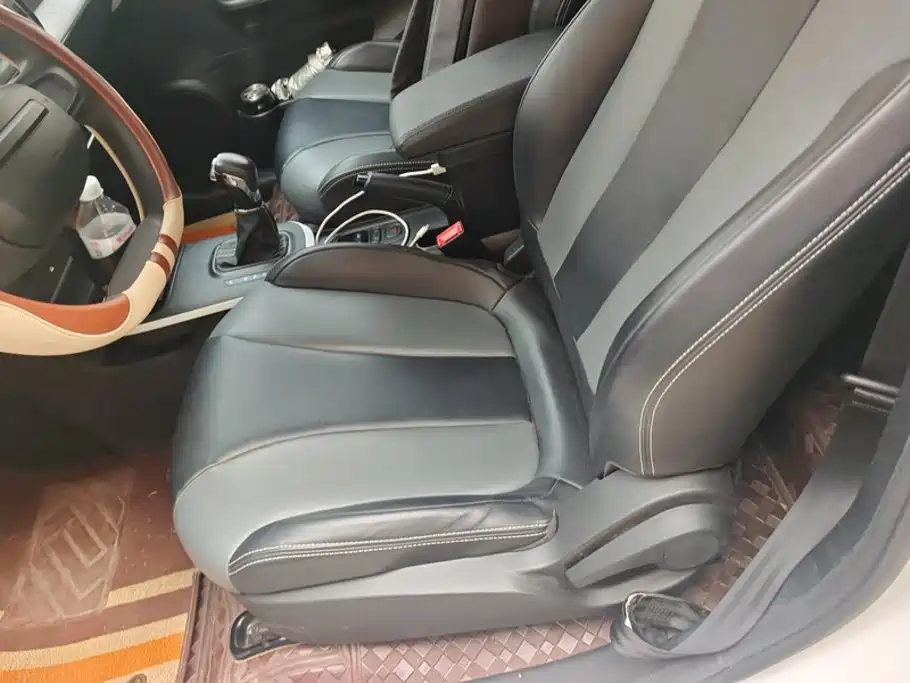 Roewe Clever — миниатюра 9
