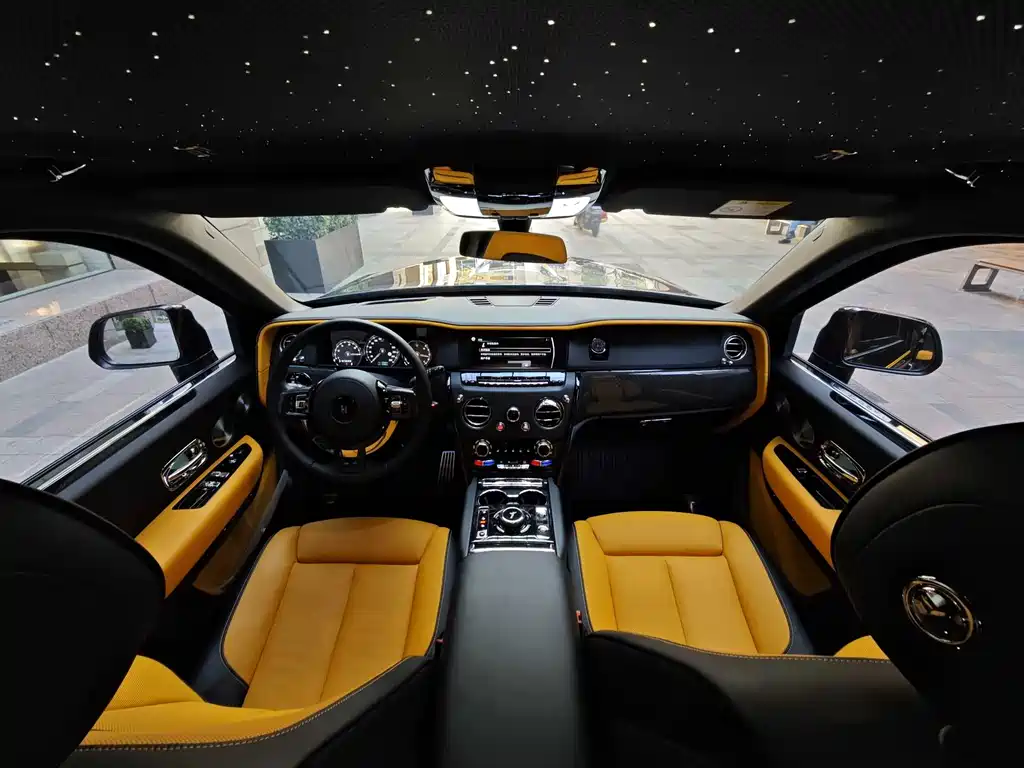 ROLLS-ROYCE CULLINAN