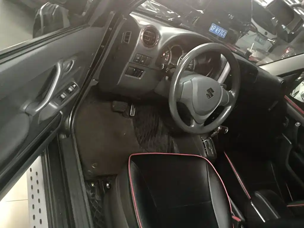 Suzuki Jimny — миниатюра 12