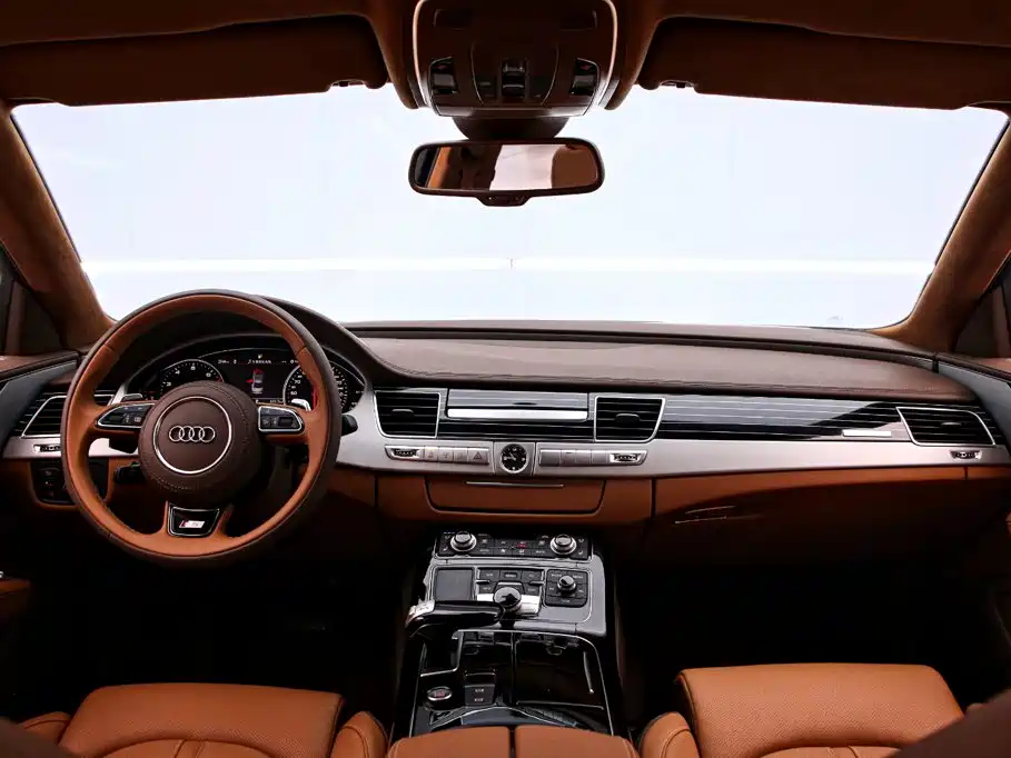 Audi A8 — миниатюра 5