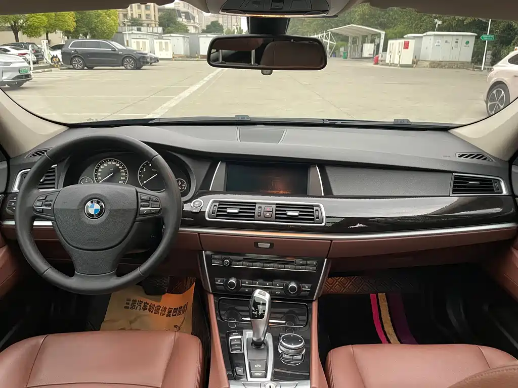 BMW 5 Series GT — миниатюра 7