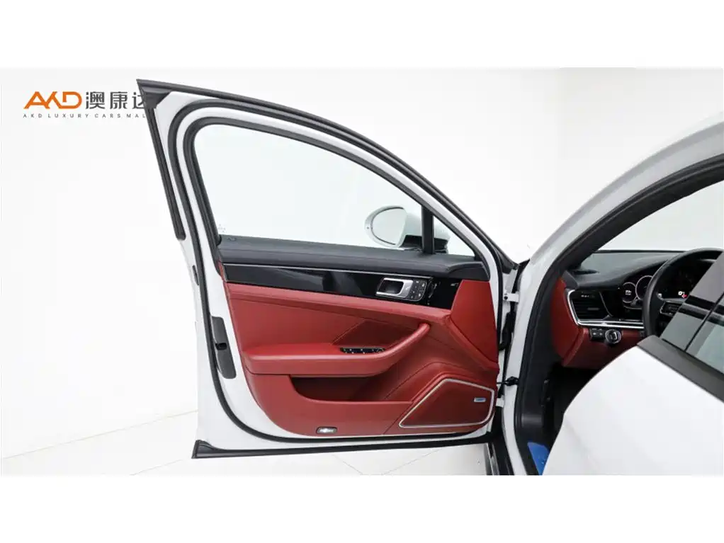 Porsche Panamera — миниатюра 10