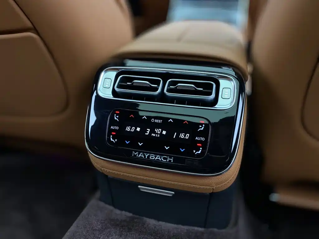Mercedes-Benz S-Class — миниатюра 21