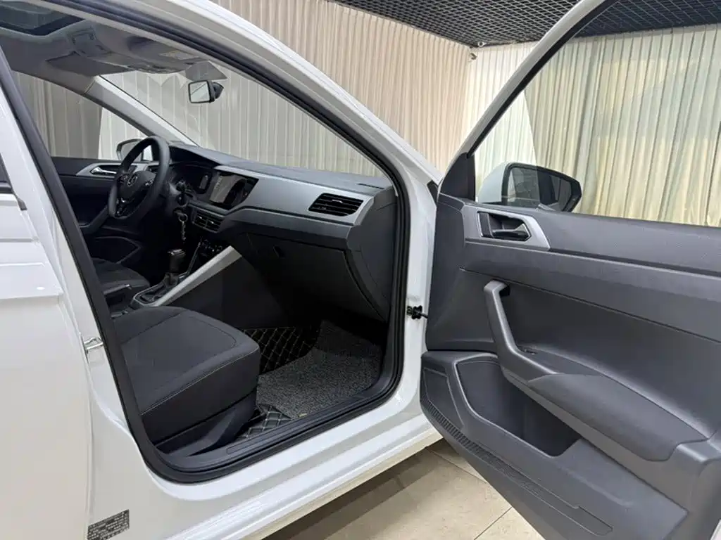 Volkswagen Polo — миниатюра 15