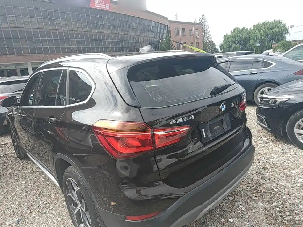 BMW X1 — миниатюра 5