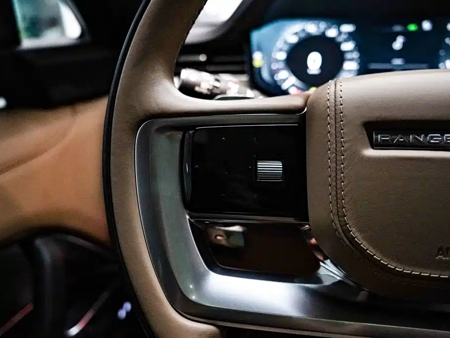 Land Rover Range Rover — миниатюра 19