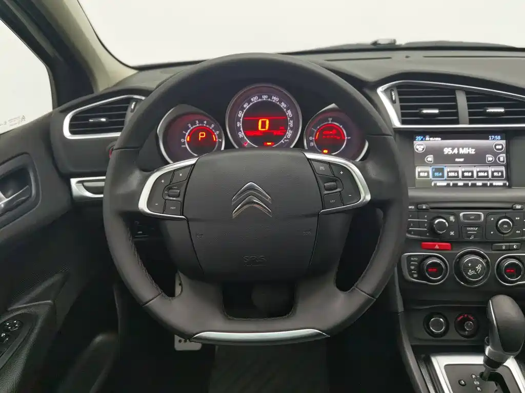 Citroen C4L — миниатюра 11