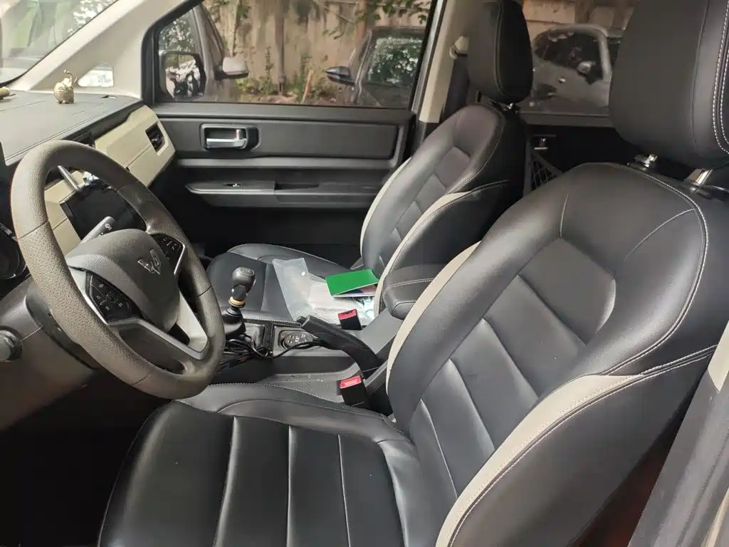 Wuling Hongguang PLUS — миниатюра 12