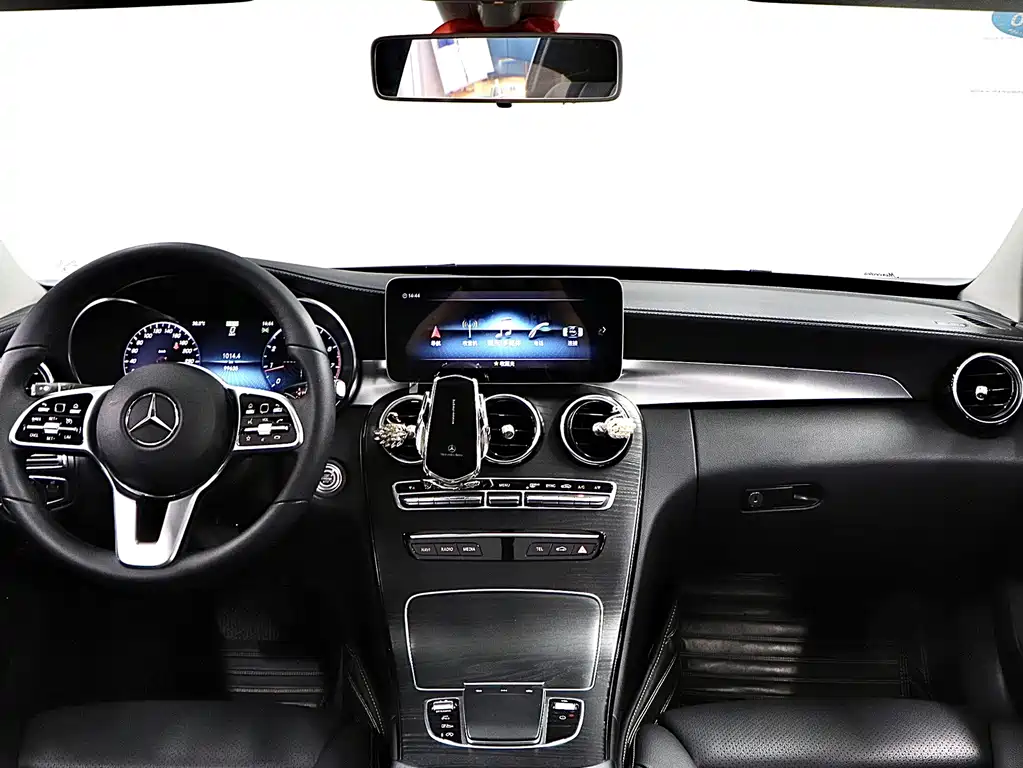 Mercedes-Benz C-Class — миниатюра 18