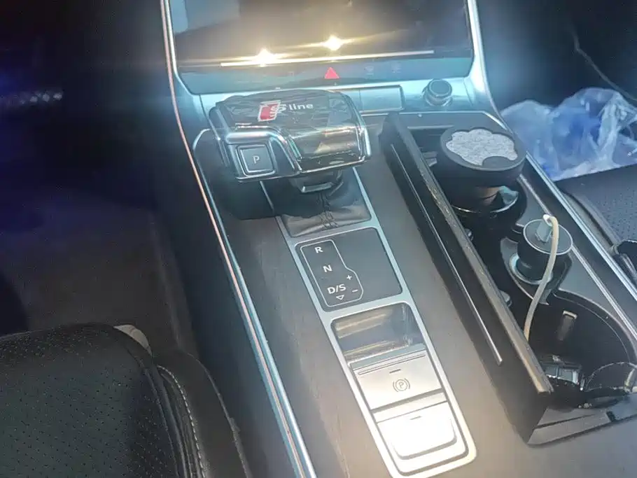 Audi A6L — миниатюра 16