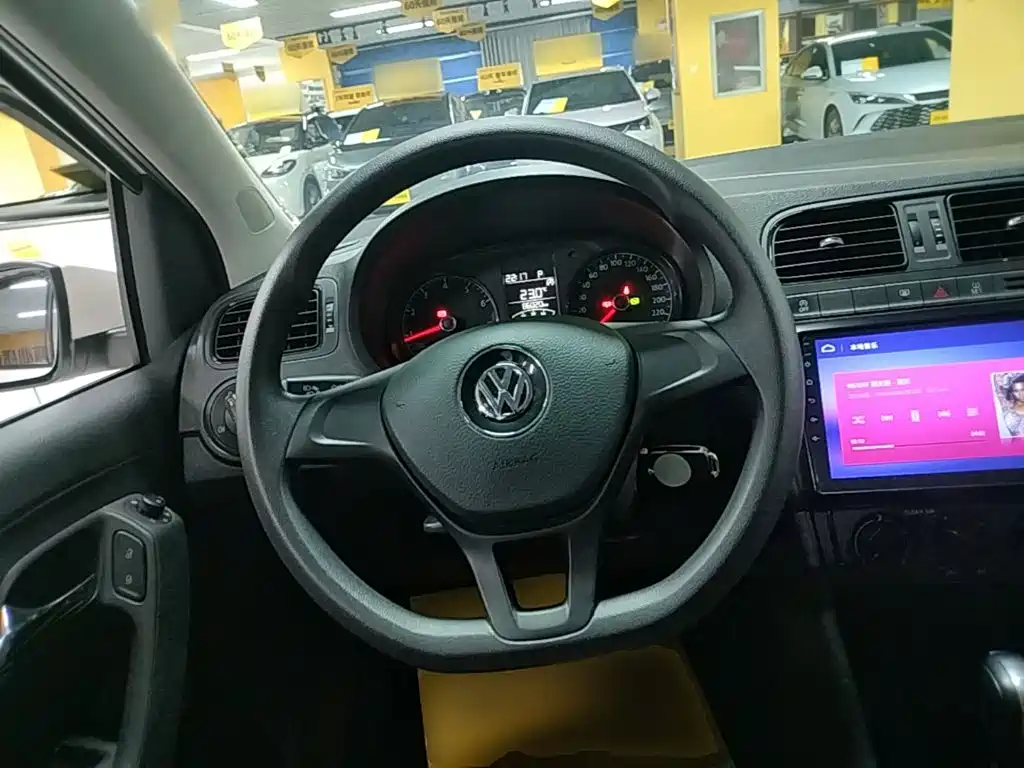 Volkswagen Polo — миниатюра 15