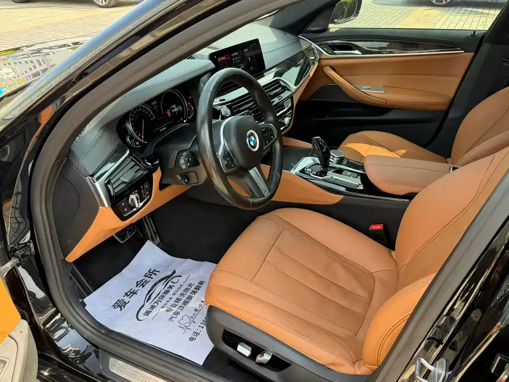 BMW 5 Series — миниатюра 4