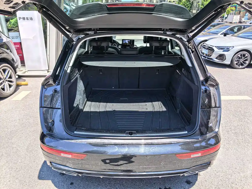 Audi Q5L 2022 40T Luxury