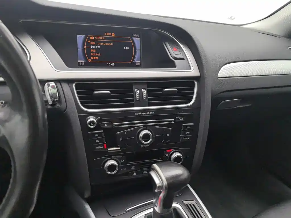 Audi A4L — миниатюра 12