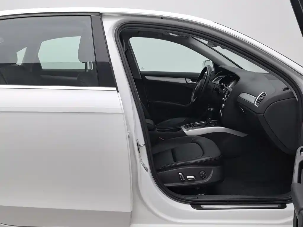 Audi A4L — миниатюра 23