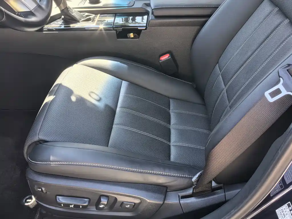 Lexus ES — миниатюра 9