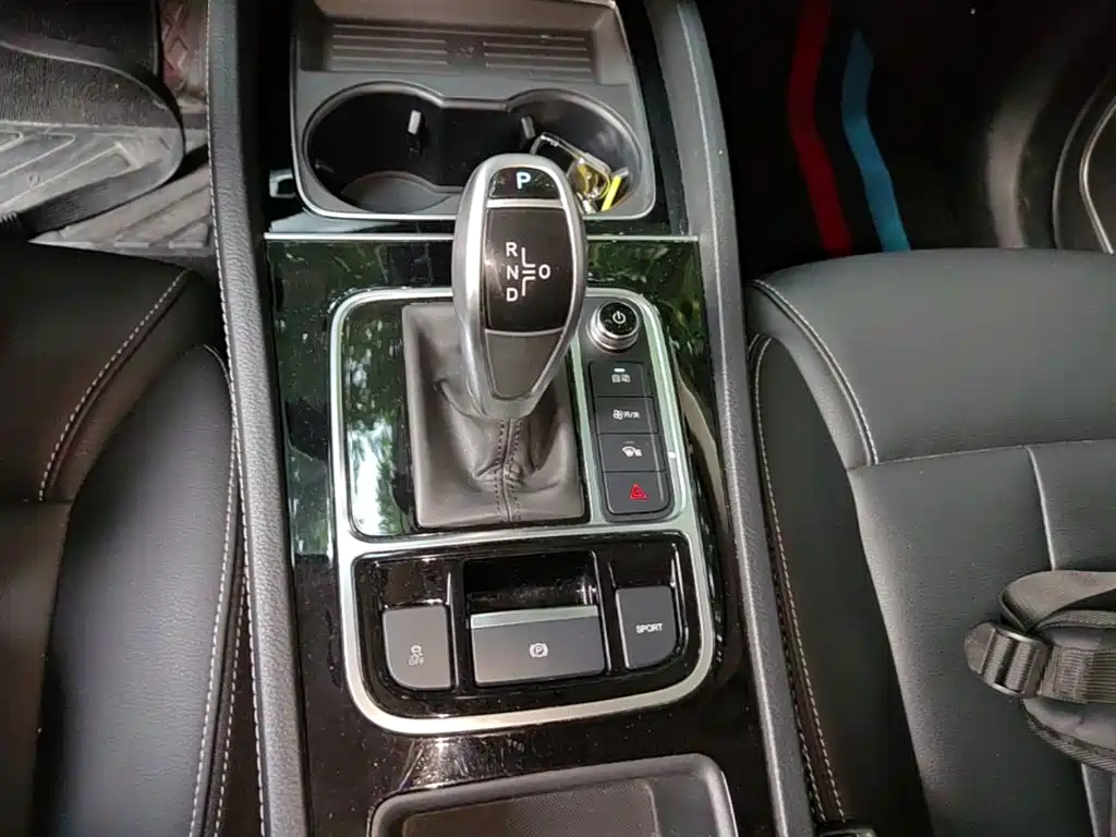 BYD MAX — миниатюра 14
