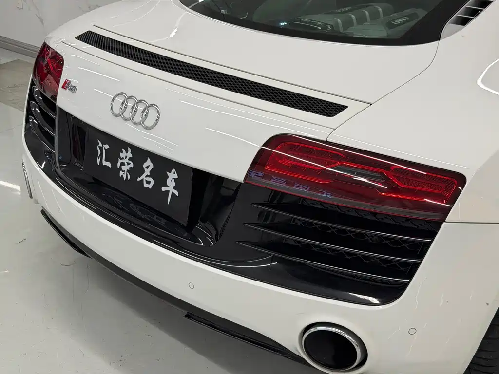 Audi R8 — миниатюра 11