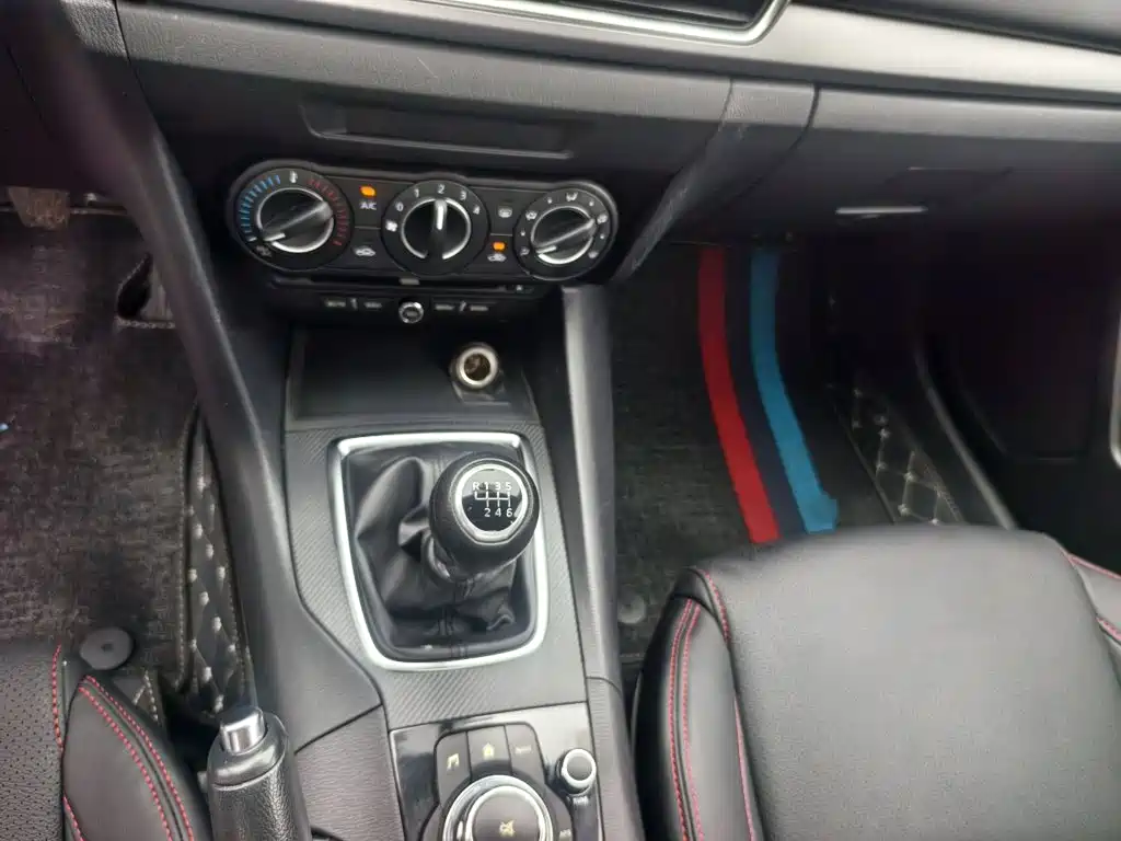 Mazda 3 Axela — миниатюра 17