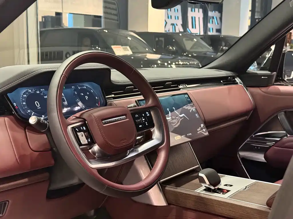 Land Rover Range Rover — миниатюра 4