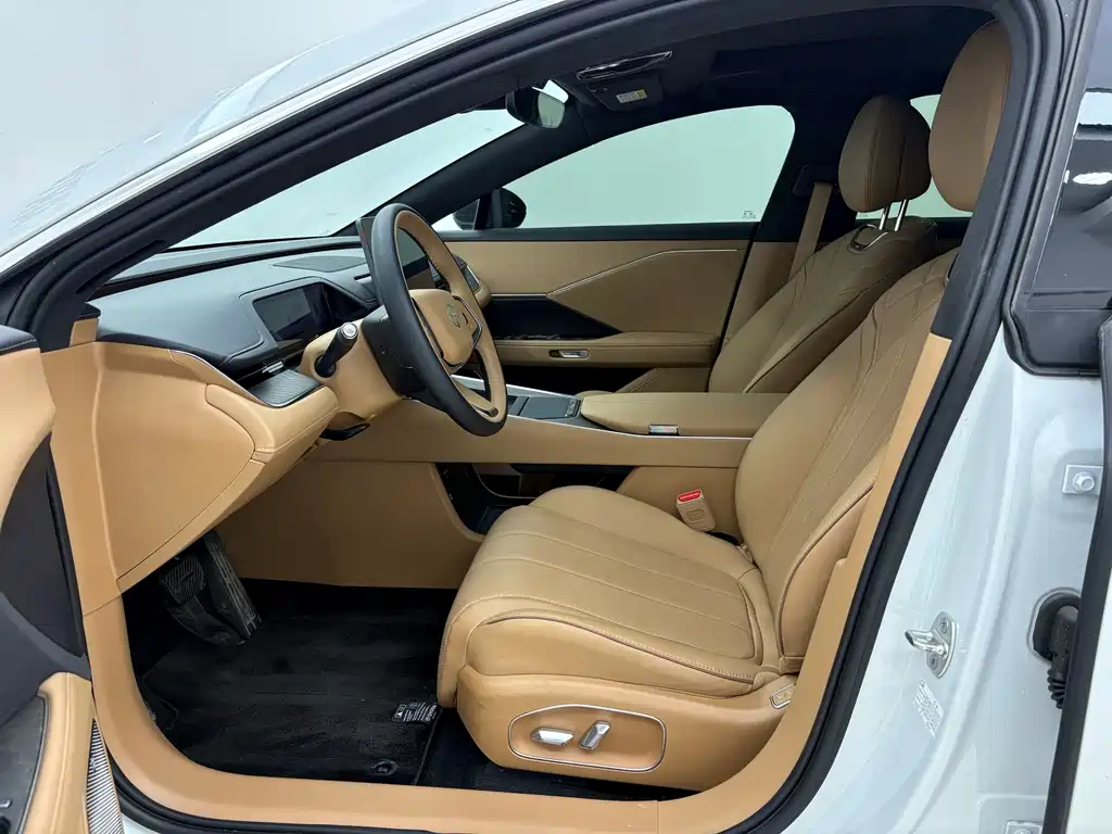 Toyota bZ7 — миниатюра 10
