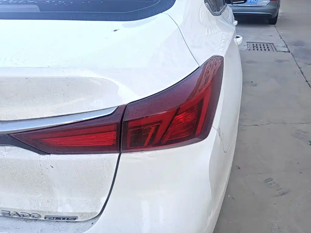 Changan Eado — миниатюра 8