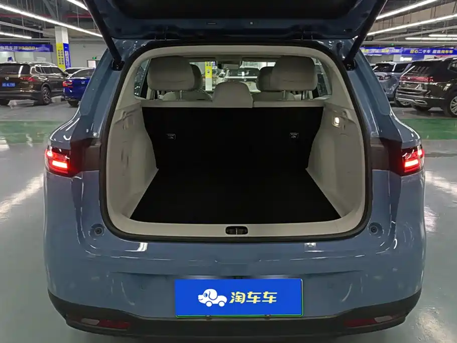 Leapmotor Leapmotor B10 — миниатюра 4