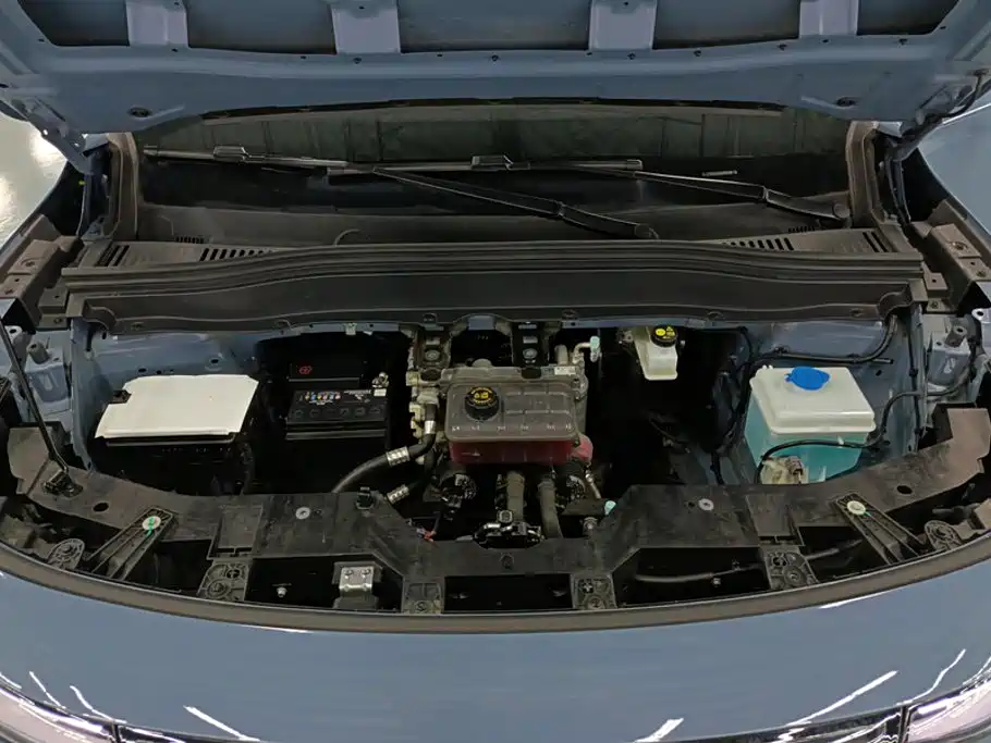 Leapmotor Leapmotor B10 — миниатюра 10